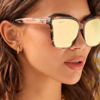 DIFF Eyewear Meredith II Sunglasses Himalayan Tortoise Taupe Mirror