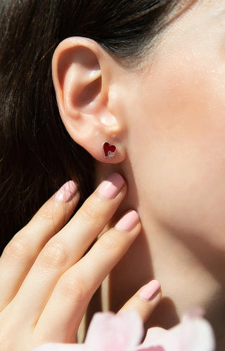 extra love hearts round studs